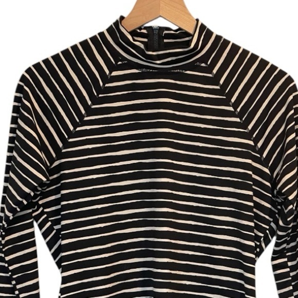 Garnet Hill Signature Rashguard, Black/White Striped, Mock Neck, Long Sleeve, M - Picture 13 of 15